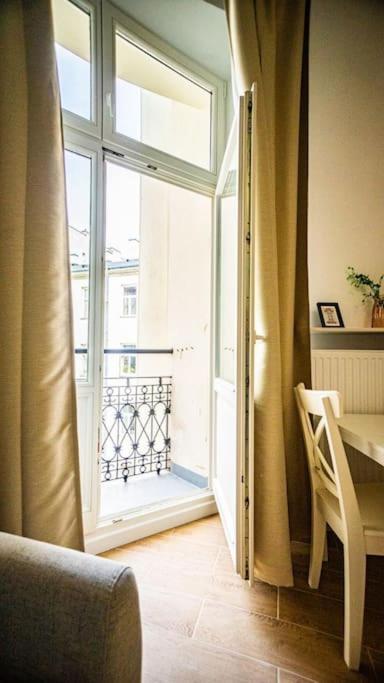 Lovely Apartment In Warsaw Exterior photo